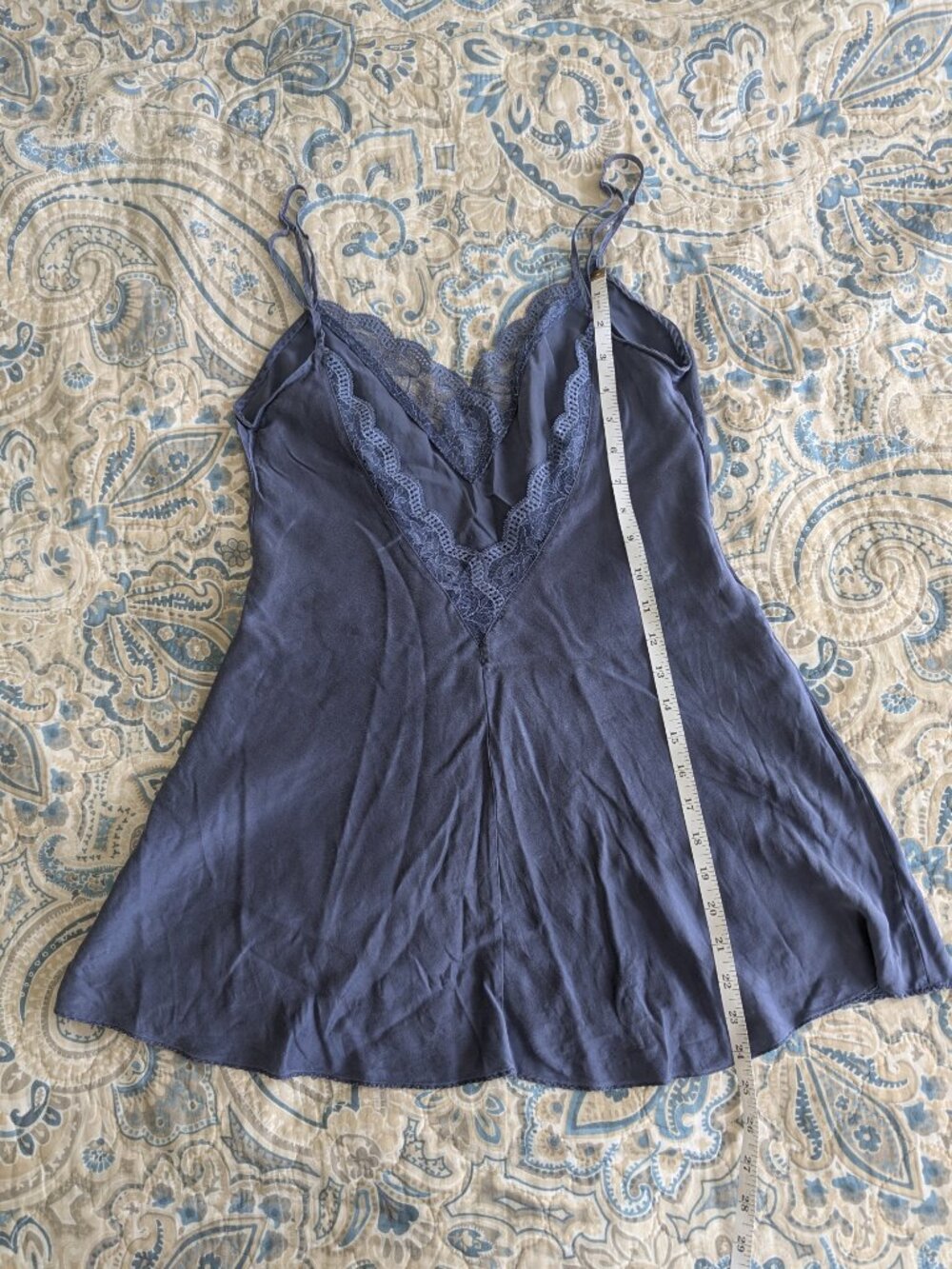 Victoria's Secret Small Blue Lace-Trimmed Mini-Length Cute 100% Silk Chemise - Picture 6 of 13